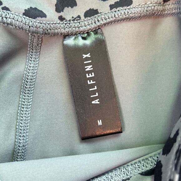 All Fenix Australia Leopard High Rise 7/8 Leggings Gray Black Size Medium NEW - Picture 7 of 7